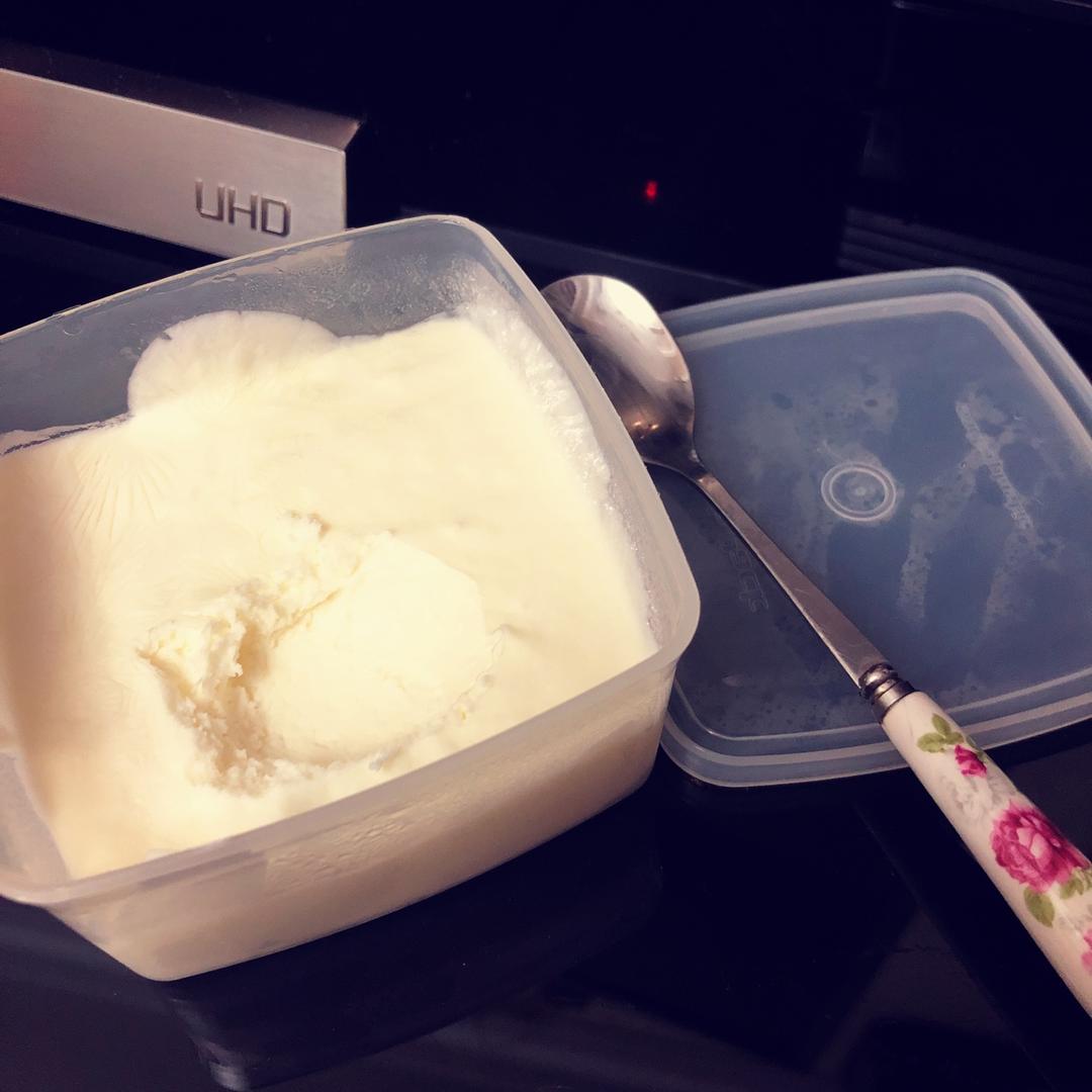 酸奶乳酪冰激凌