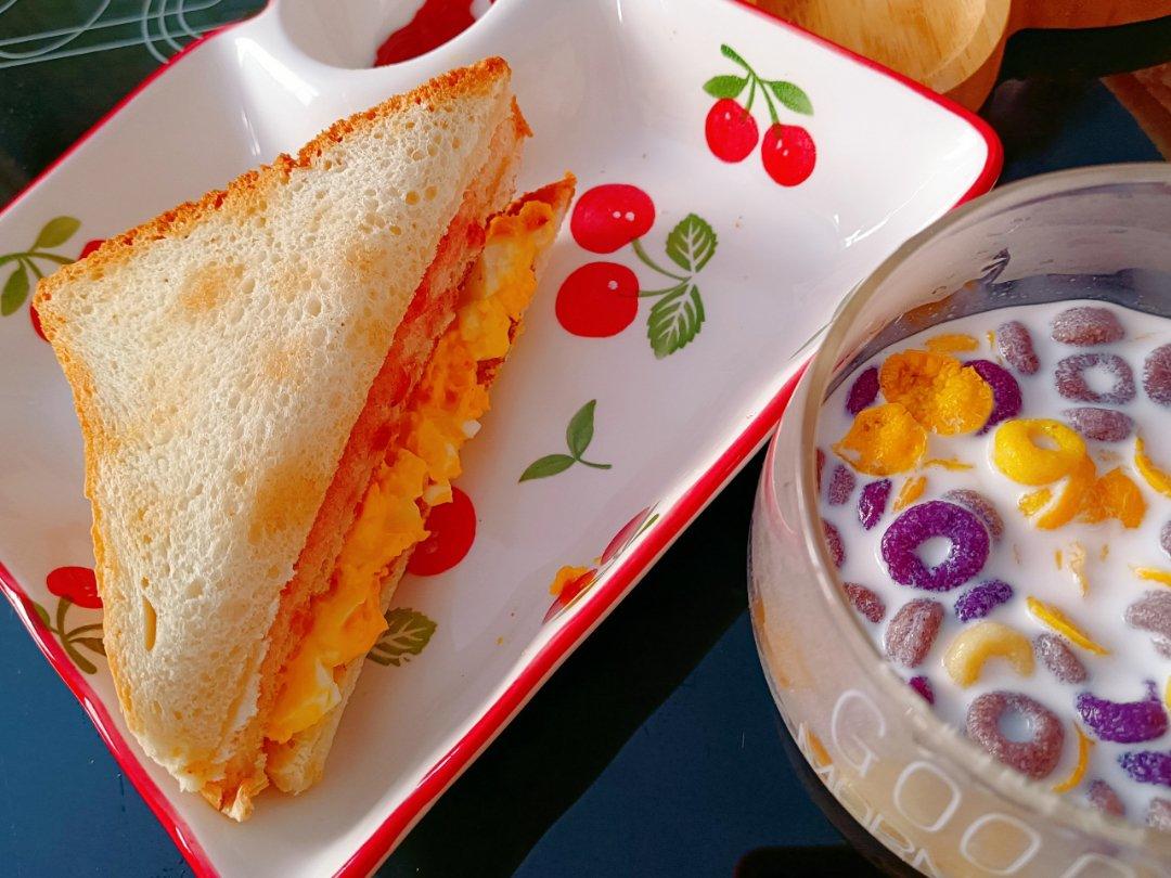［记录］鸡蛋三明治 蛋黄酱三明治🥪早餐必备 超美味