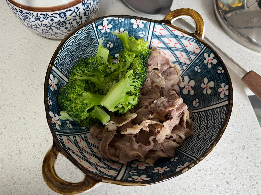 肥牛饭