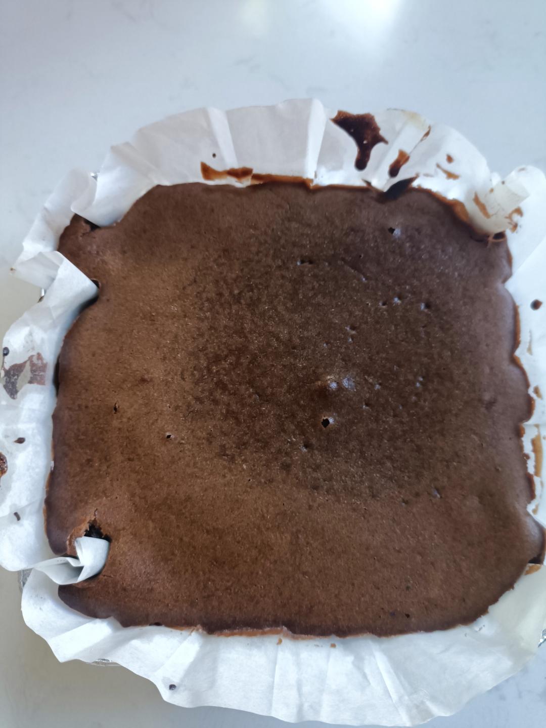 巧克力巴斯克蛋糕