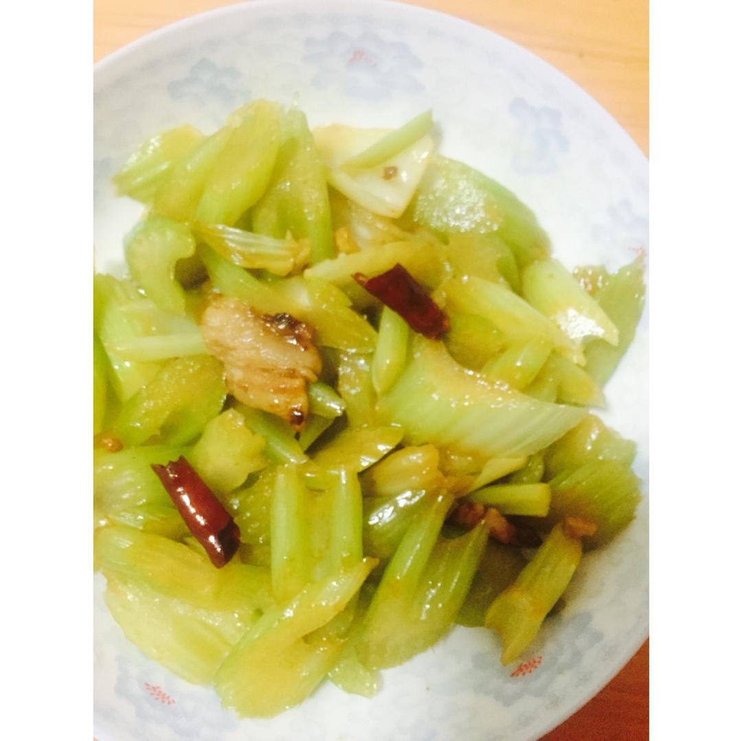 西芹炒肉
