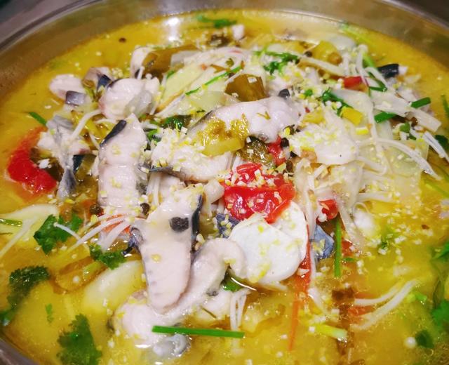 果味四溢的柠檬泡椒酸汤鱼的做法