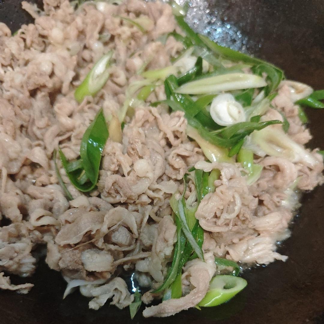 炒了20多年的葱爆羊肉
