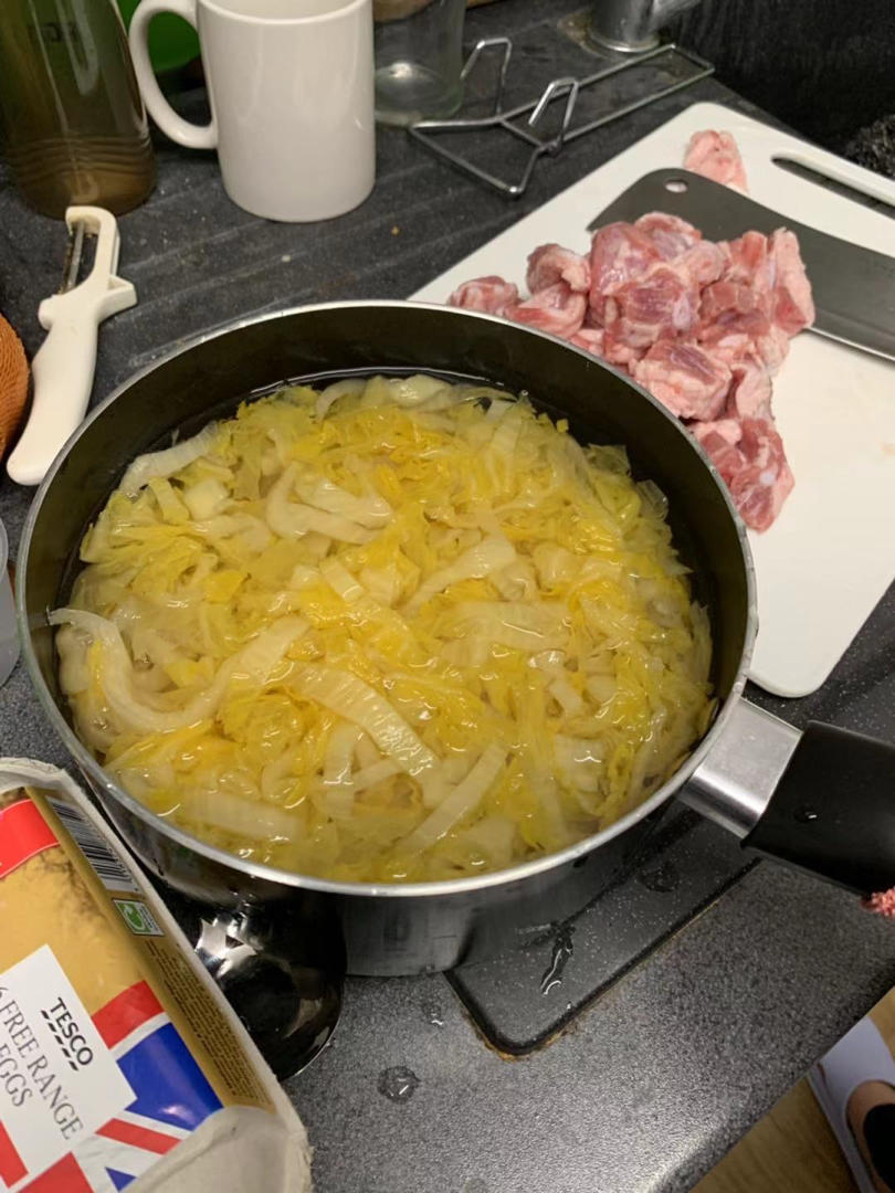 酸菜炖排骨