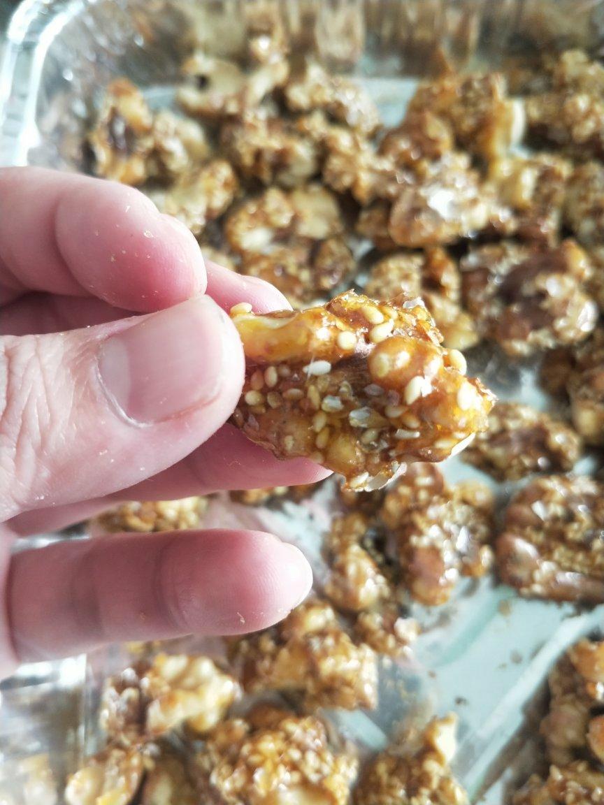 琥珀核桃仁，家庭熬糖小窍门，不翻砂不糊锅，不化不粘牙