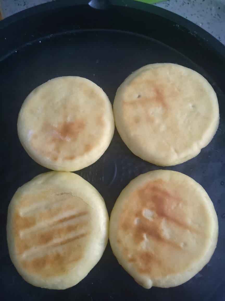 松软养胃的山药饼      （高营养低热量）