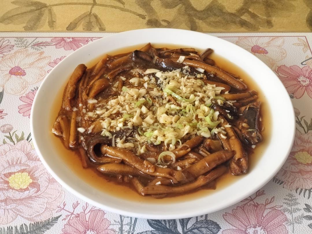 这碗响油鳝糊一吃，就算到了夏天了。
