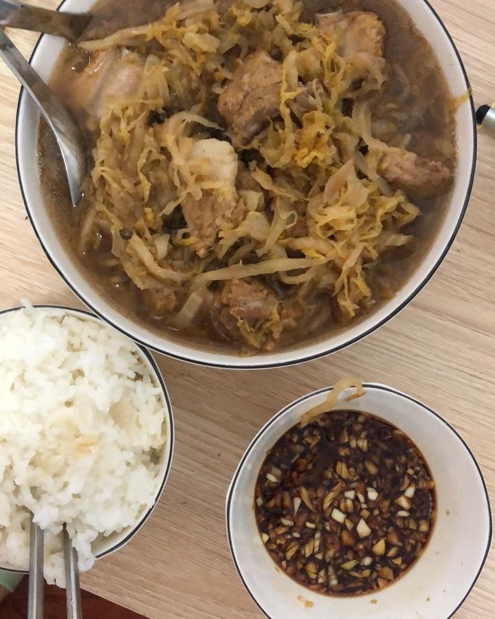 东北酸菜炖排骨