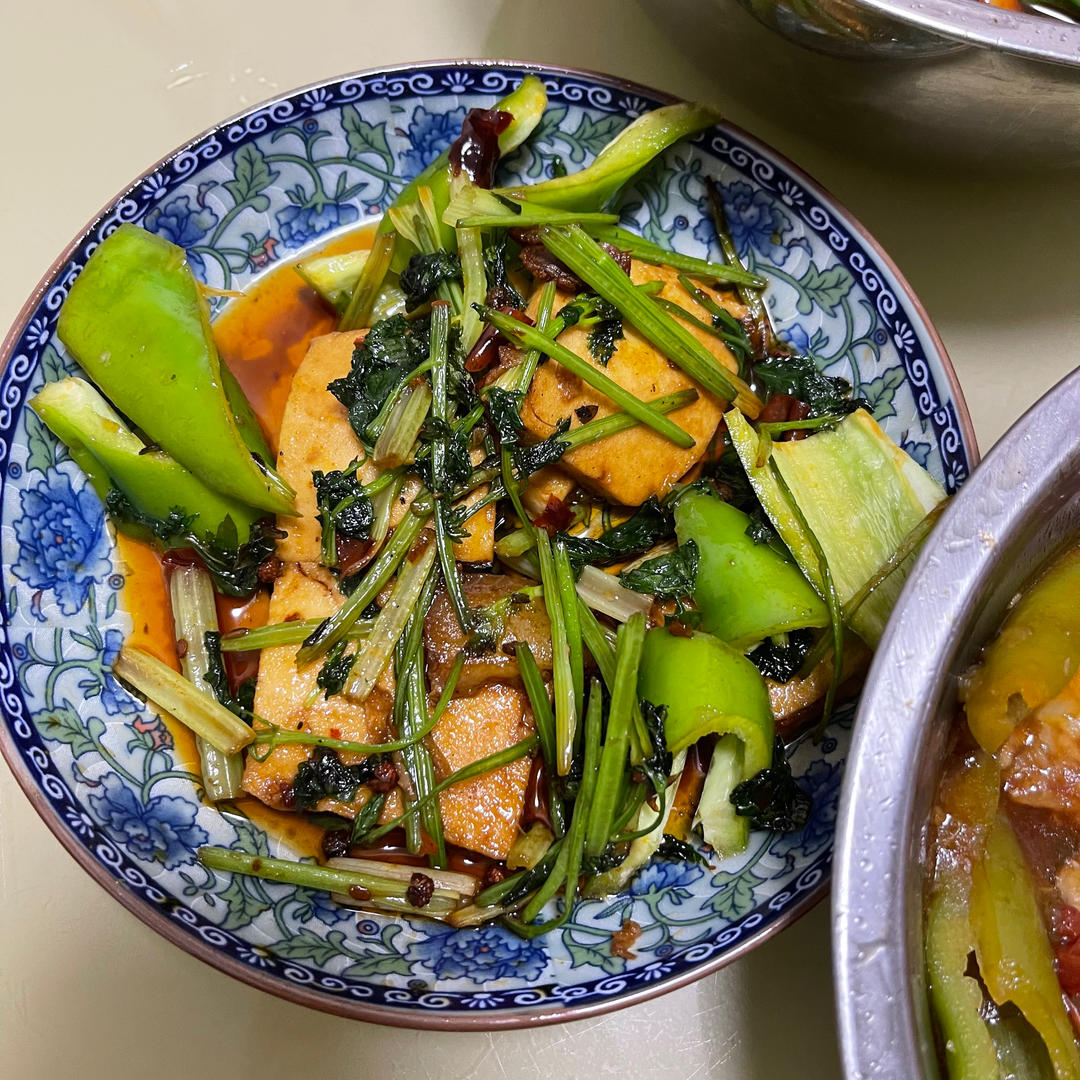 🌈🌈能下2碗饭的干锅千页豆腐🧈🍚，超简单