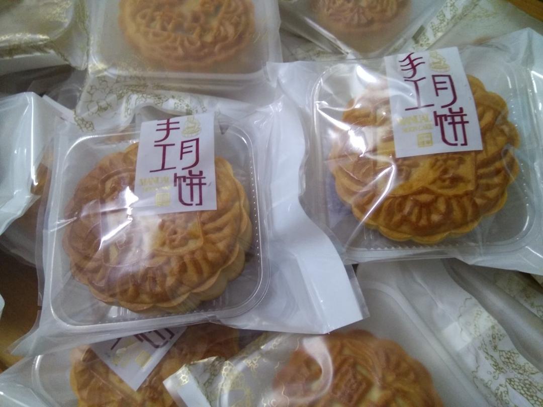广式月饼——蛋黄莲蓉月饼