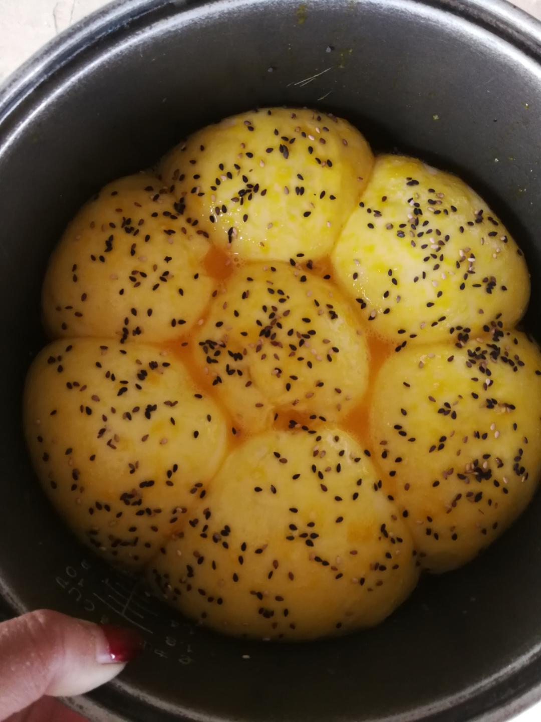 电饭煲一次性发酵做的面包（简易版）