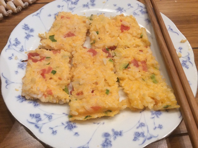 鸡蛋米饭饼——上班族快手早餐