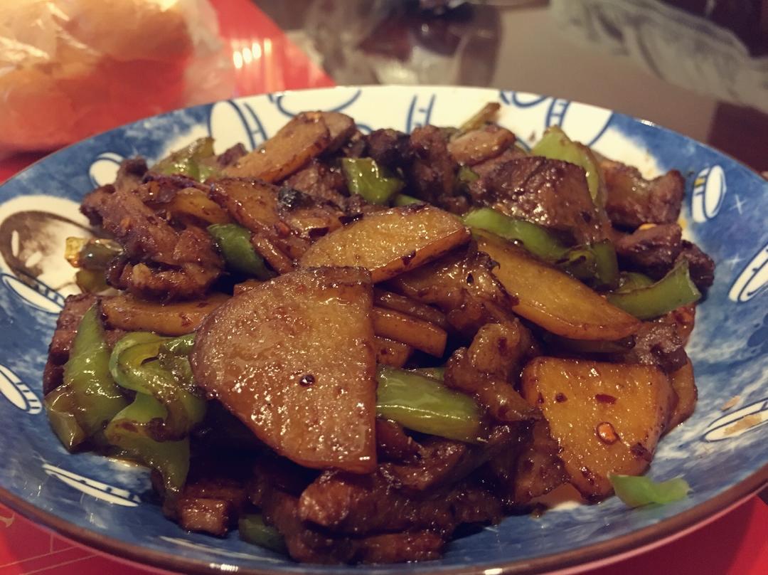 青椒小炒卤牛肉