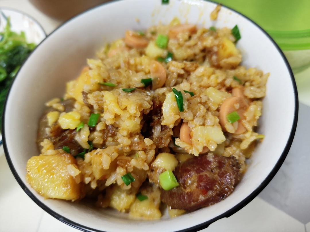 土豆焖饭（电饭锅版）