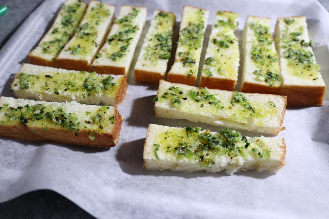 香蒜面包条