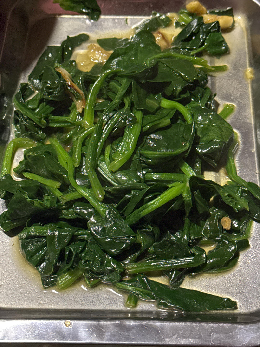 不涩口又嫩的清炒菠菜