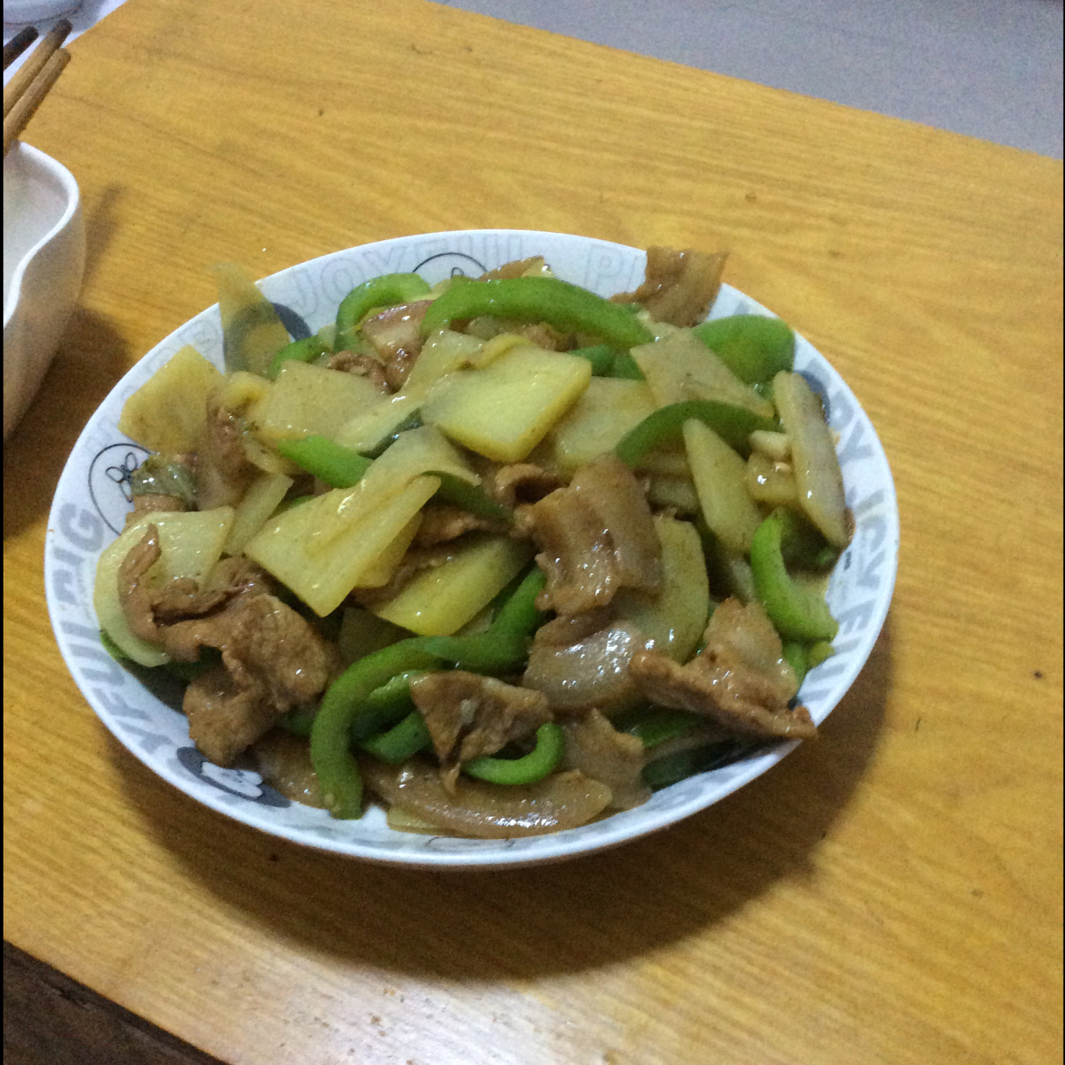 土豆青椒炒肉片