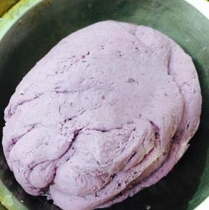 紫薯玫瑰馒头的做法 步骤4