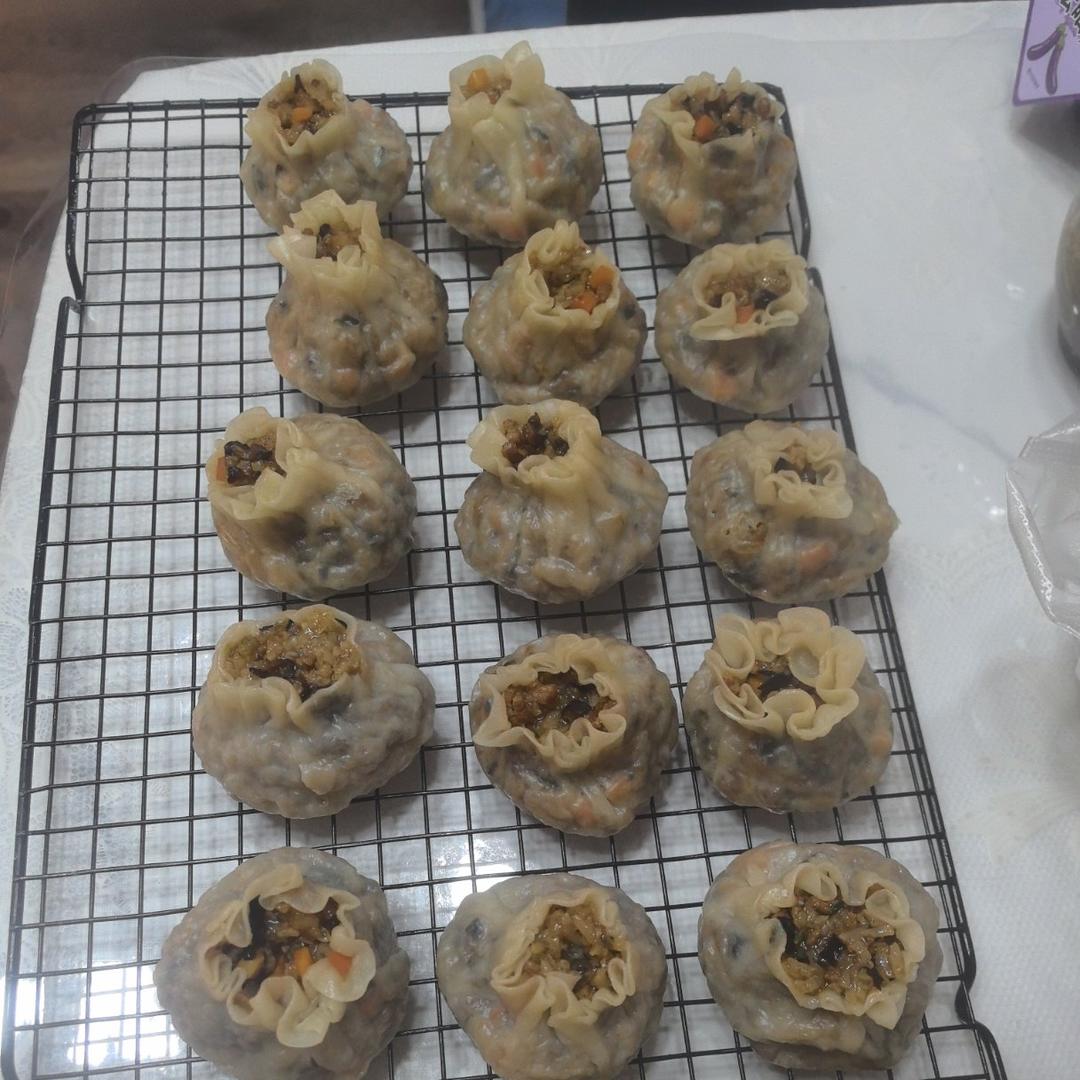 超好吃的香菇糯米猪肉烧麦（附烧麦皮做法）