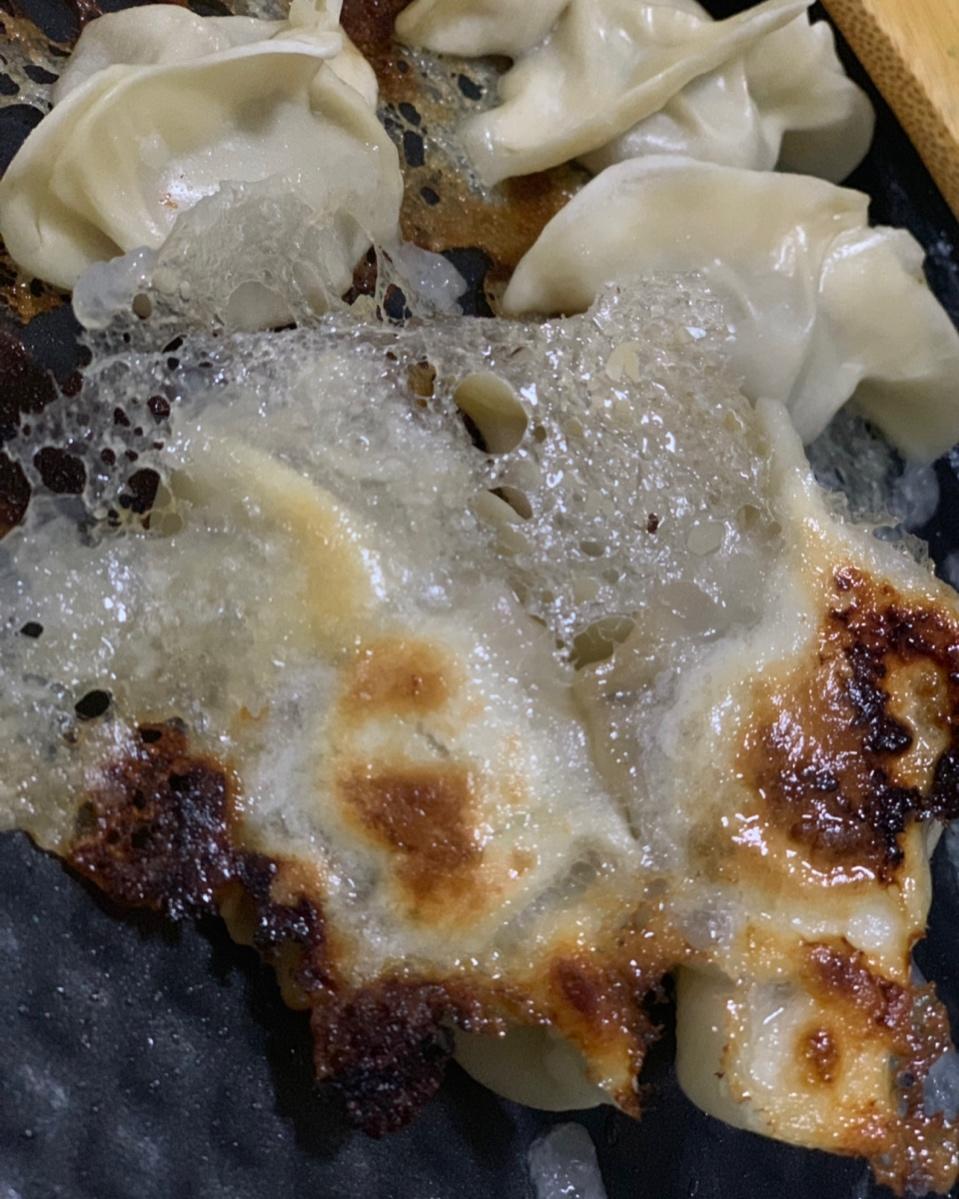 芹菜木耳鲜肉水饺