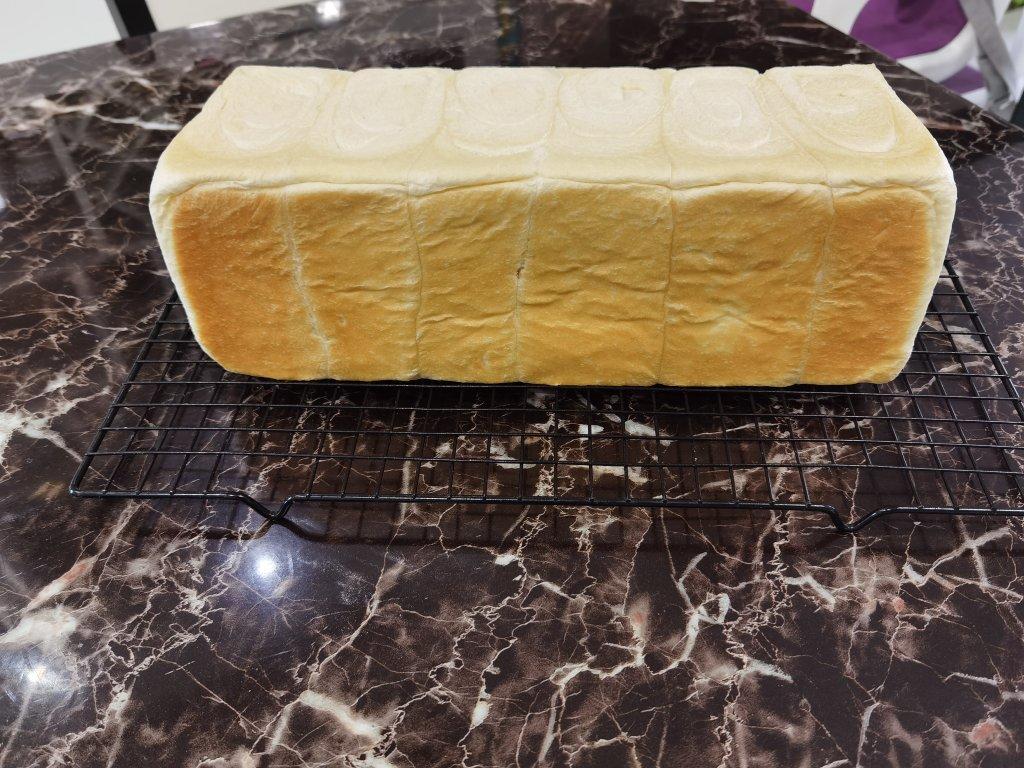 软到拿不起来的生吐司