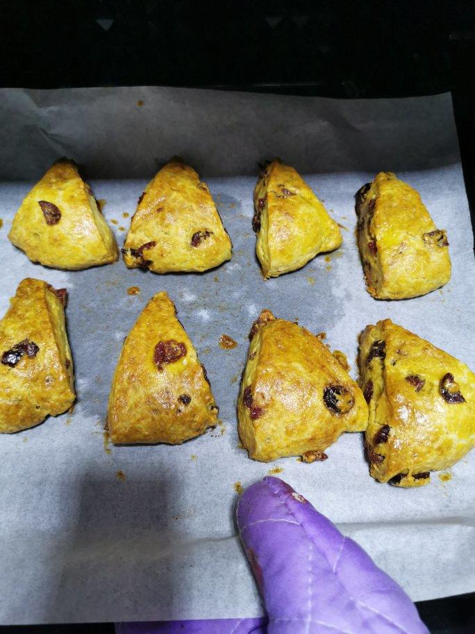 完胜星巴克的超美味酥脆司康 super easy crunched scone