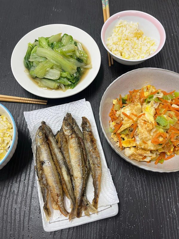 日式25:  七辛子烤柳叶鱼