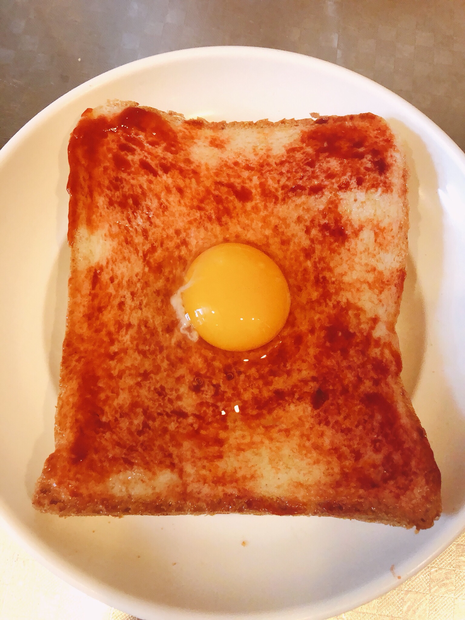 【快手早餐】好吃不胖的火腿奶酪鸡蛋吐司（空气炸锅版）的做法 步骤1